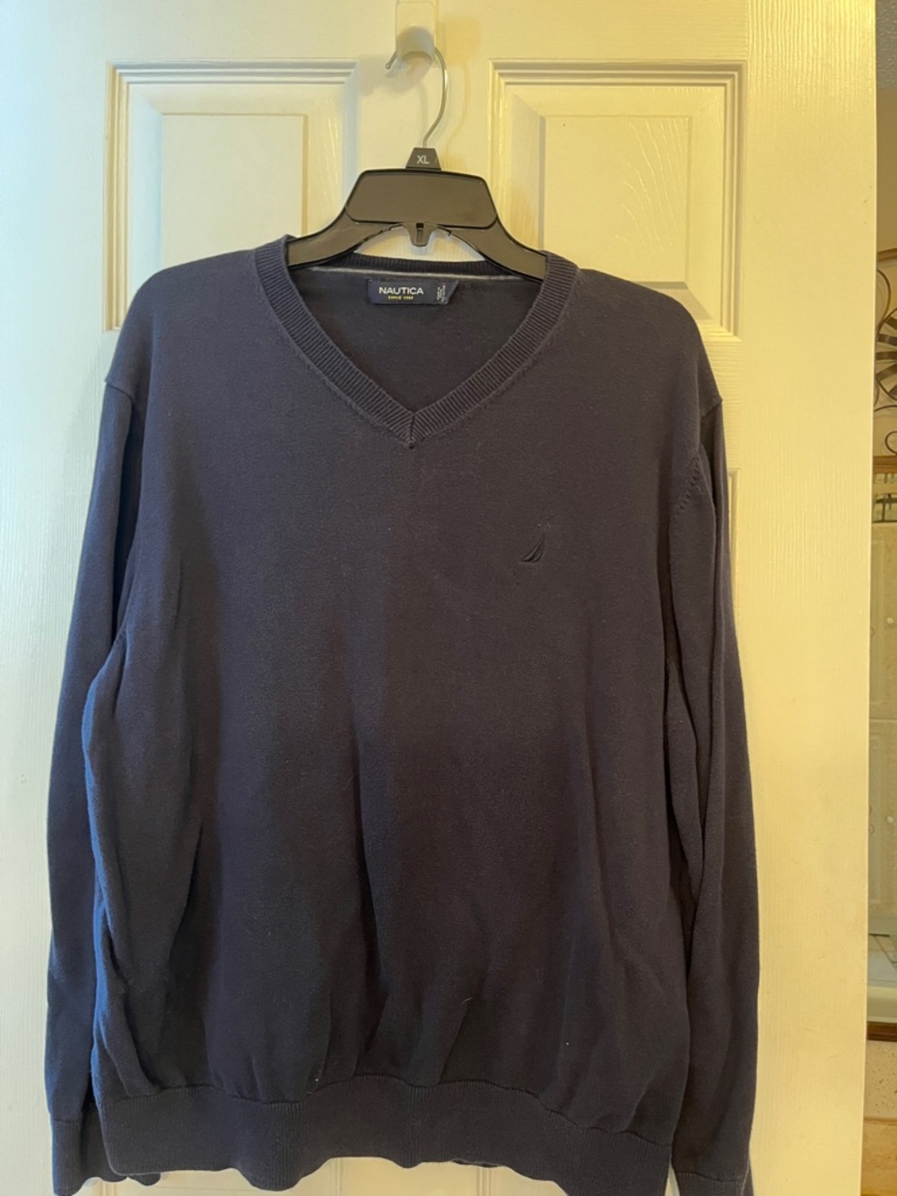 Nautica Men's Navy Blue V-Neck Sweater Pullover